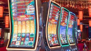 Tampilan game Tembak Ikan 896a dengan grafis bawah laut jernih dan berbagai jenis ikan berhadiah besar